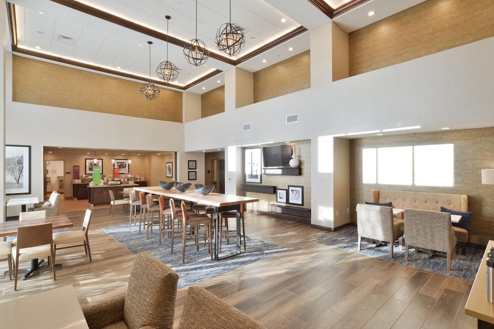 Hampton Inn & Suites Menomonie-Uw Stout Eksteriør billede